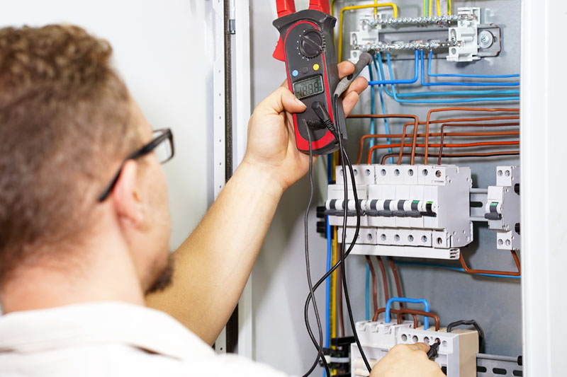 Quel diplôme faut-il pour devenir électricien ? Royan